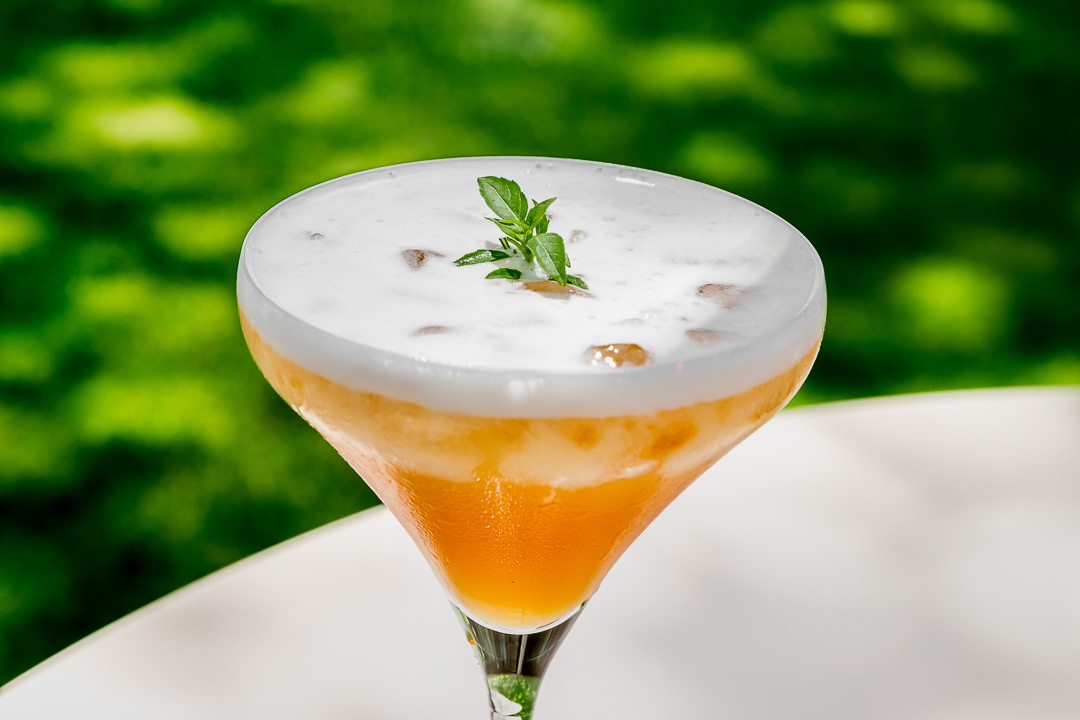 https://hungryformore.be/app/uploads/2024/12/boury-roeselare-melon-cocktail.jpg