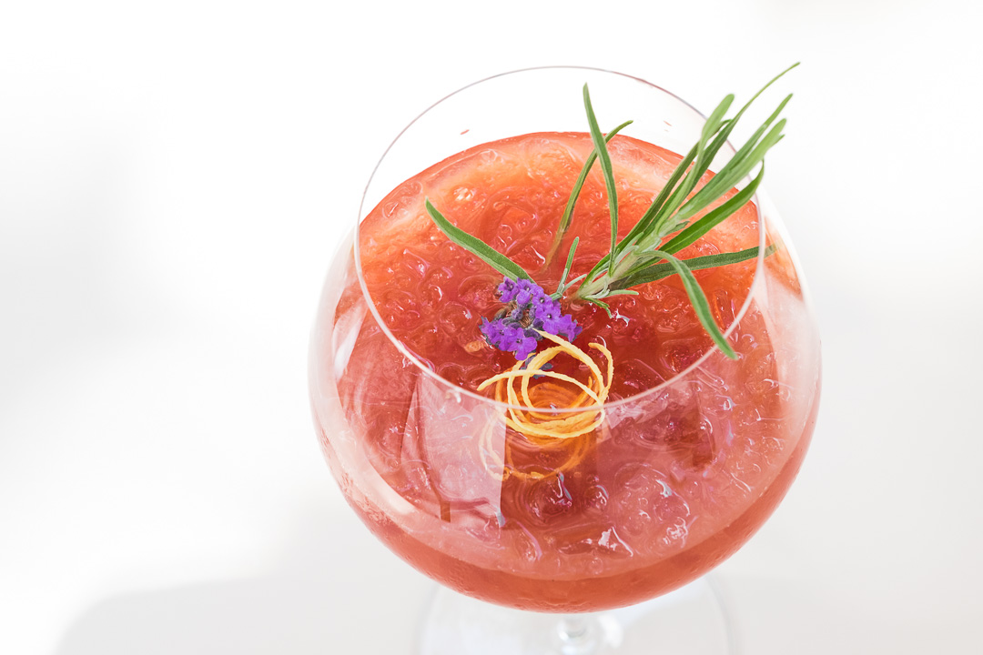 https://hungryformore.be/app/uploads/2024/12/boury-roeselare-watermelon-cocktail.jpg