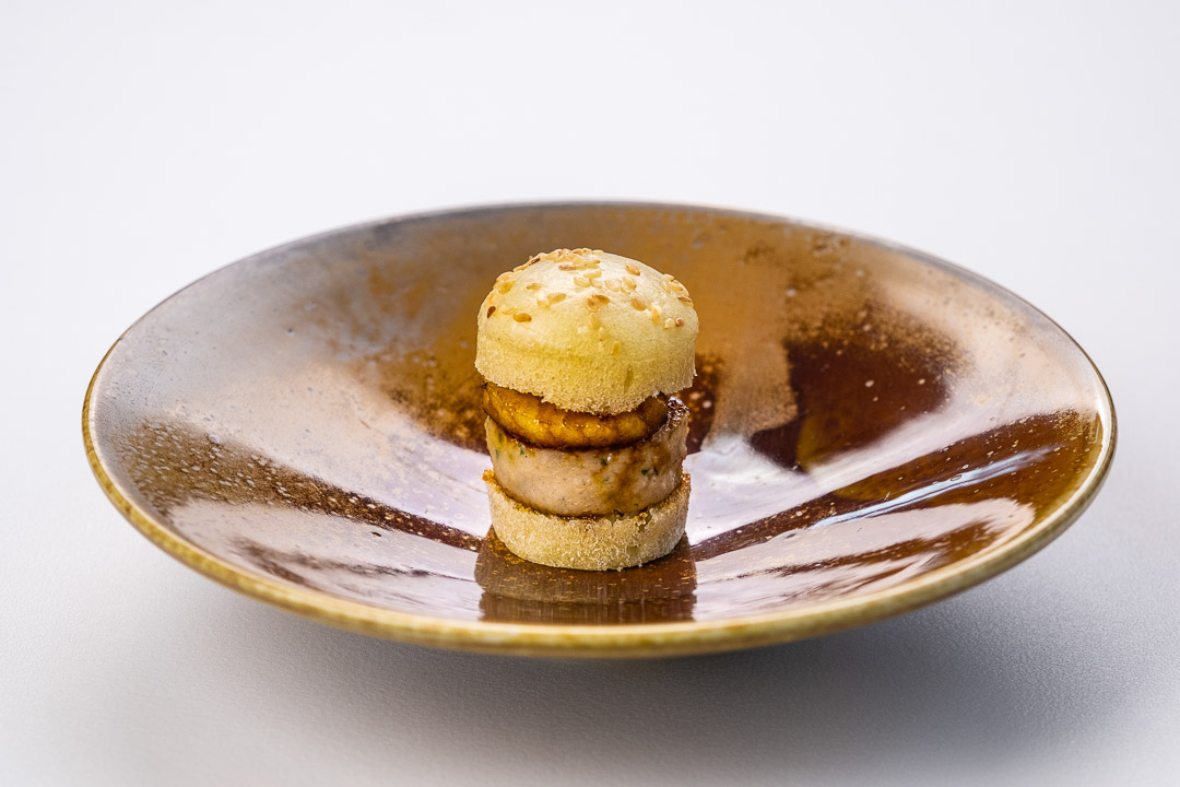 https://hungryformore.be/app/uploads/2024/12/de-jonkman-bruges-dish-on-a-brown-ceramic-plate.jpg