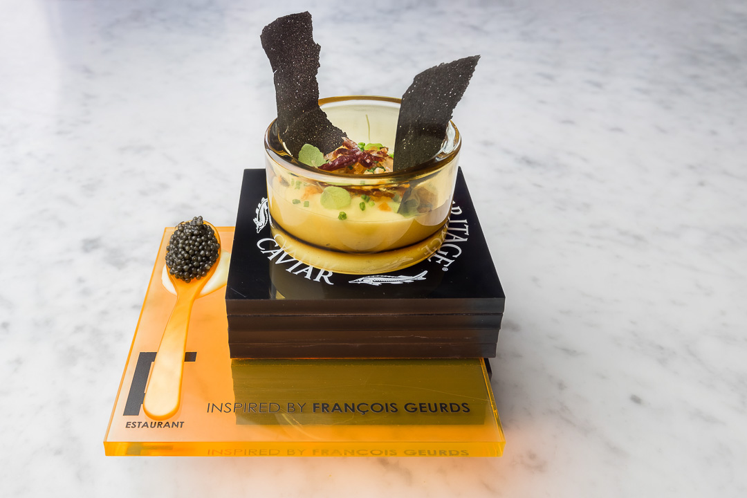 https://hungryformore.be/app/uploads/2024/12/fg-food-labs-rotterdam-potato-joselito-squid-ink-caviar.jpg