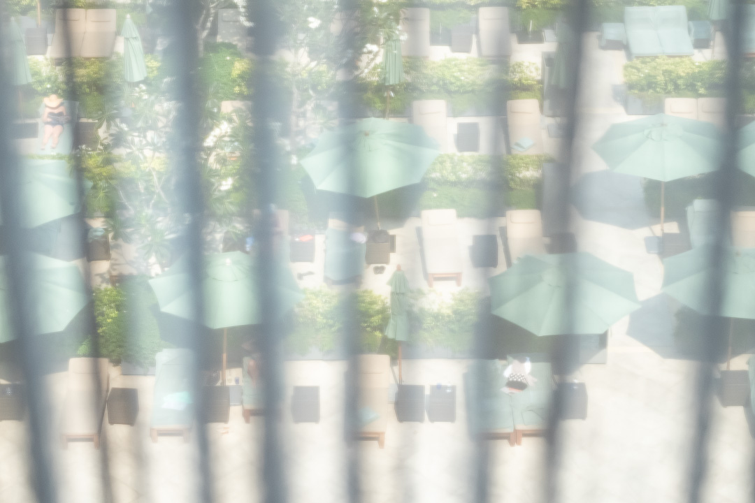 https://hungryformore.be/app/uploads/2024/12/sukhothai-bangkok-sheer-curtains.jpg