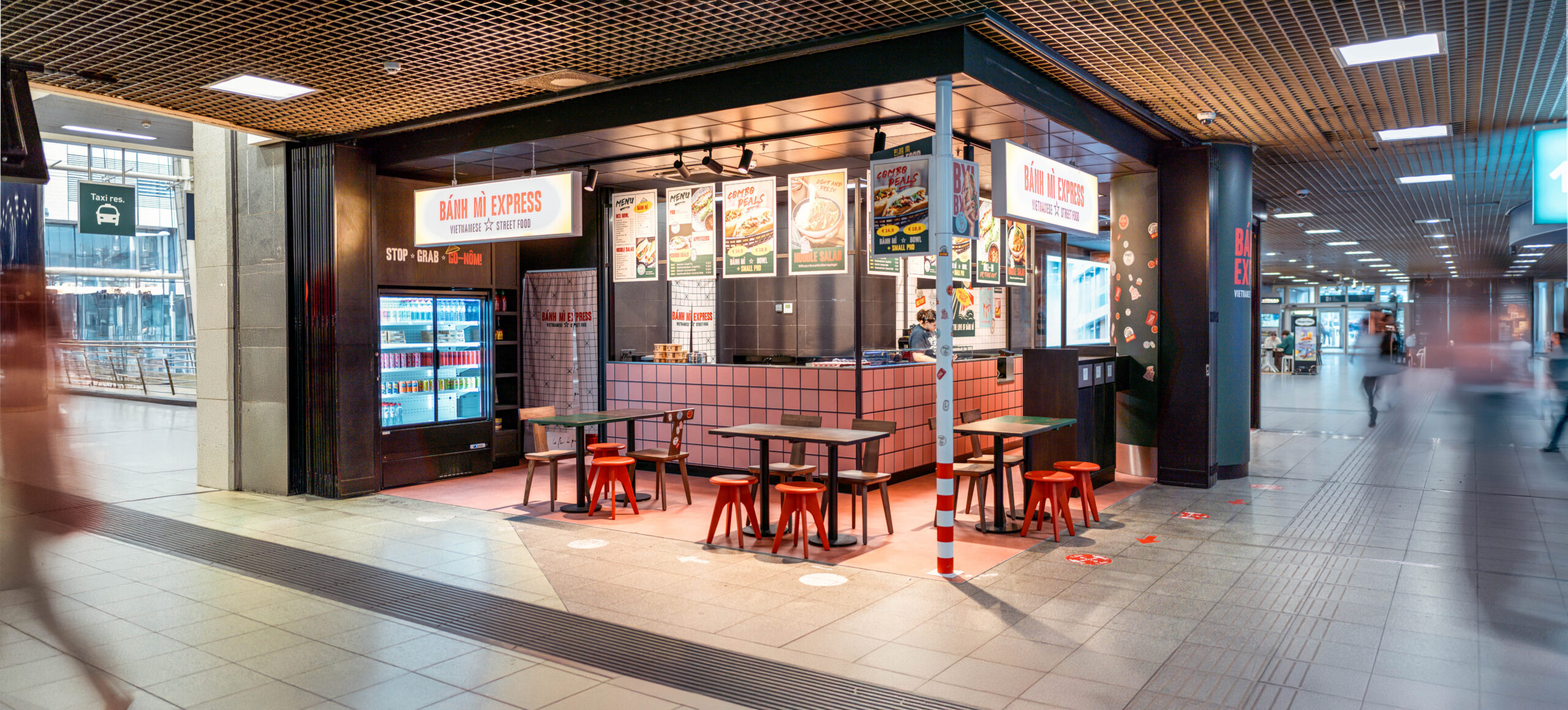 https://hungryformore.be/app/uploads/2026/10/banh-mi-express-brussels-midi-station-restaurant-scaled.jpg