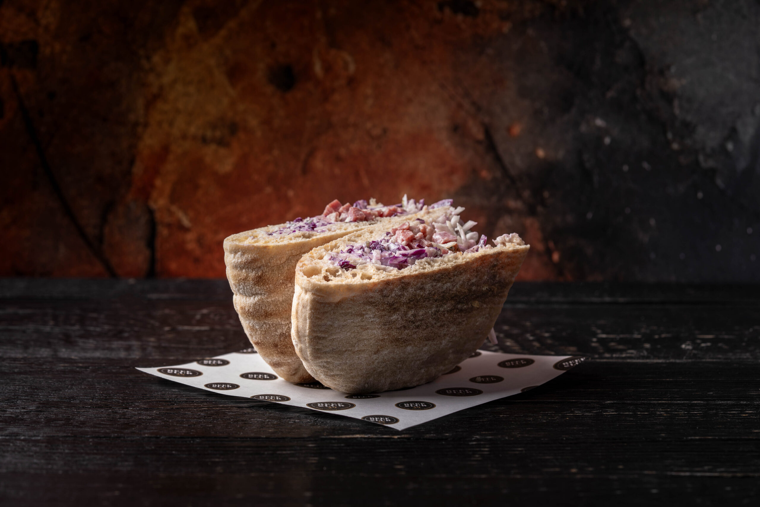 https://hungryformore.be/app/uploads/2026/10/beef-club-29-stuffed-pita-scaled.jpg