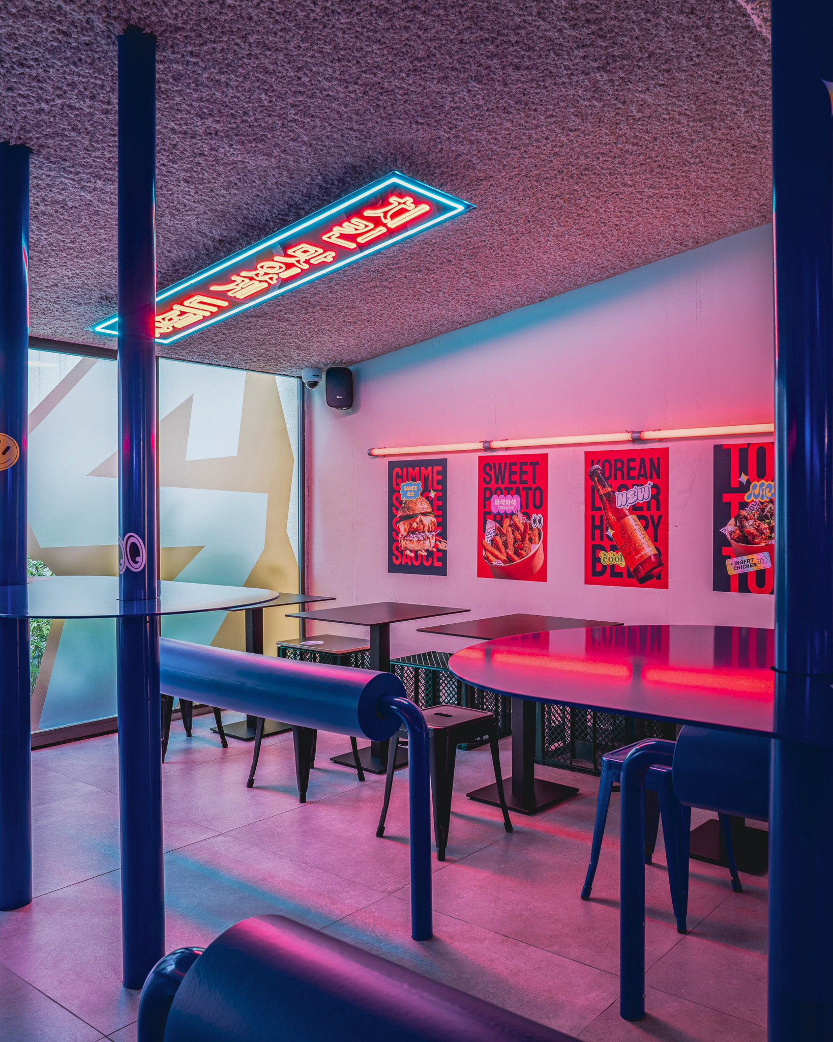 https://hungryformore.be/app/uploads/2026/10/seoul-south-station-brussels-restaurant-interior.jpg