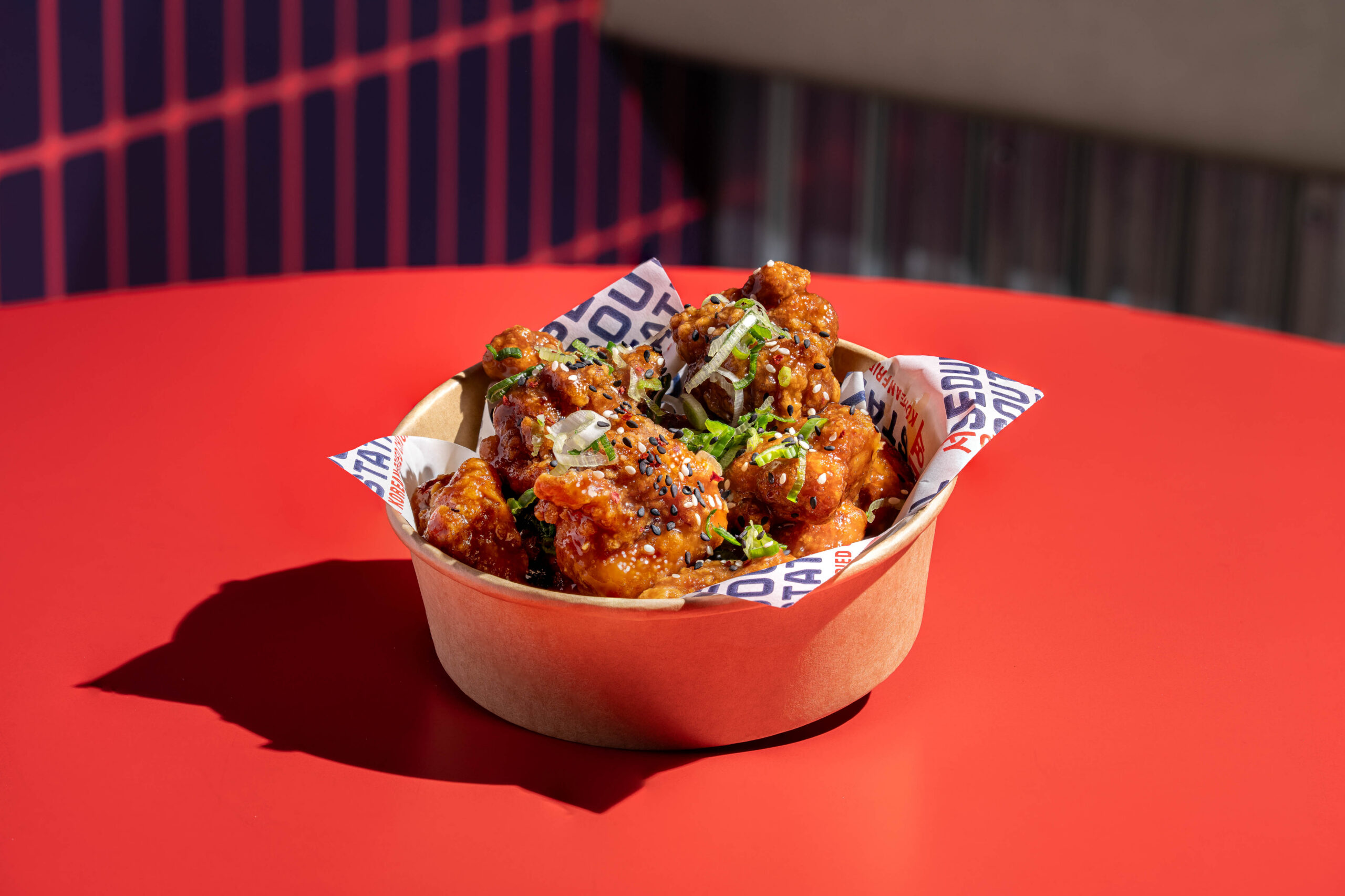 https://hungryformore.be/app/uploads/2026/10/seoul-south-station-korean-fried-chicken-bowl-scaled.jpg